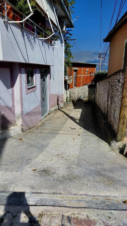 Gjirokastër Relax Guesthouse מראה חיצוני תמונה
